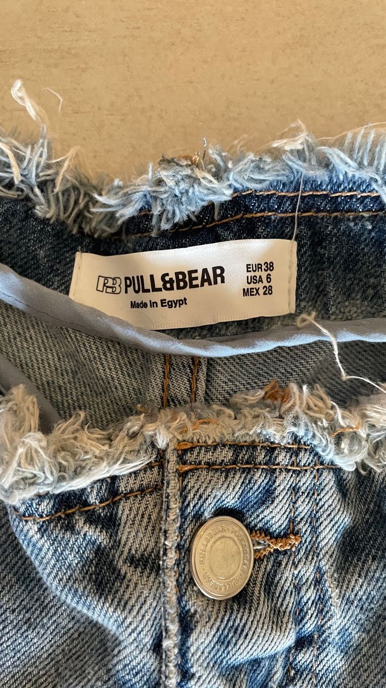 Pull&Bear Jeans: Jeans Damen Pull&Bear weit Grösse EUR 38 leichte Gebrauch... – D'occasion à Glattfelden par hel_8tb6 1