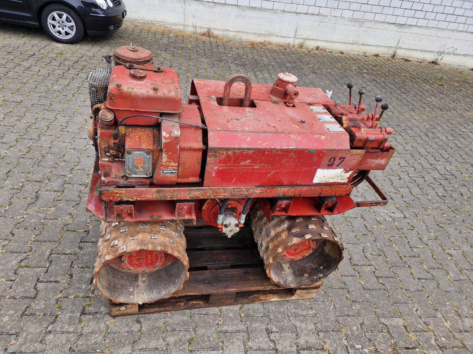 Rammax Alle Maschinen: Grabenwalze RAMMAX RW1402 – Defekt aus Grosswangen von lar_9lz7 4