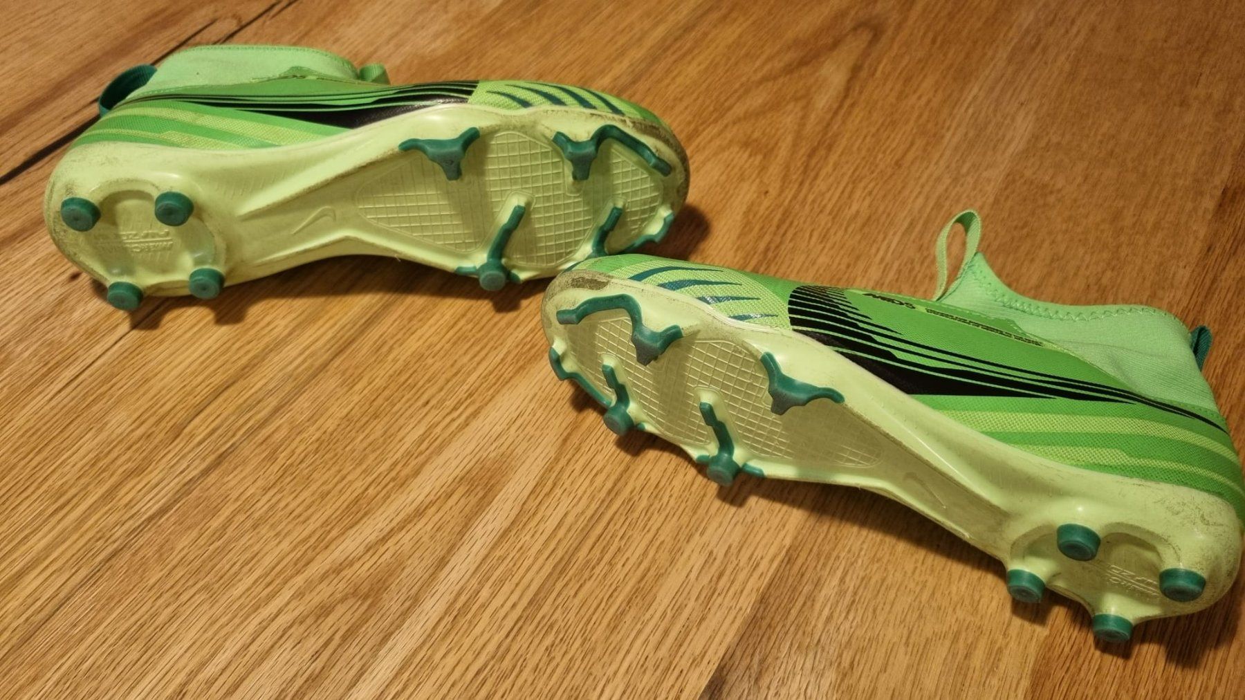 Nike Scarpe da uomo: Fussballschuhe Nike Grösse 38.5 – Usato da Zwillikon venduto da Keith 1