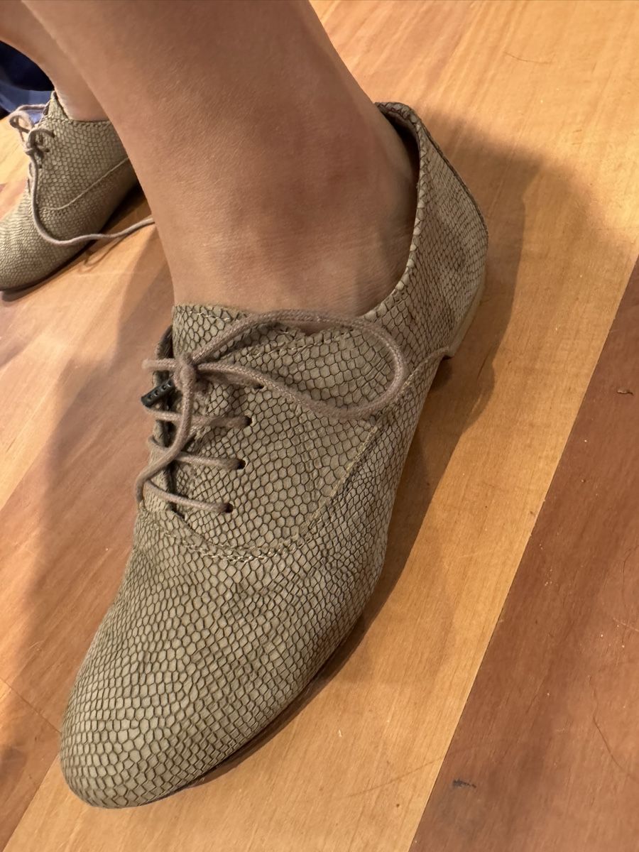 Scarpe da donna: Fred De La Bretoniere – Usato da Zürich venduto da pon_pv8m