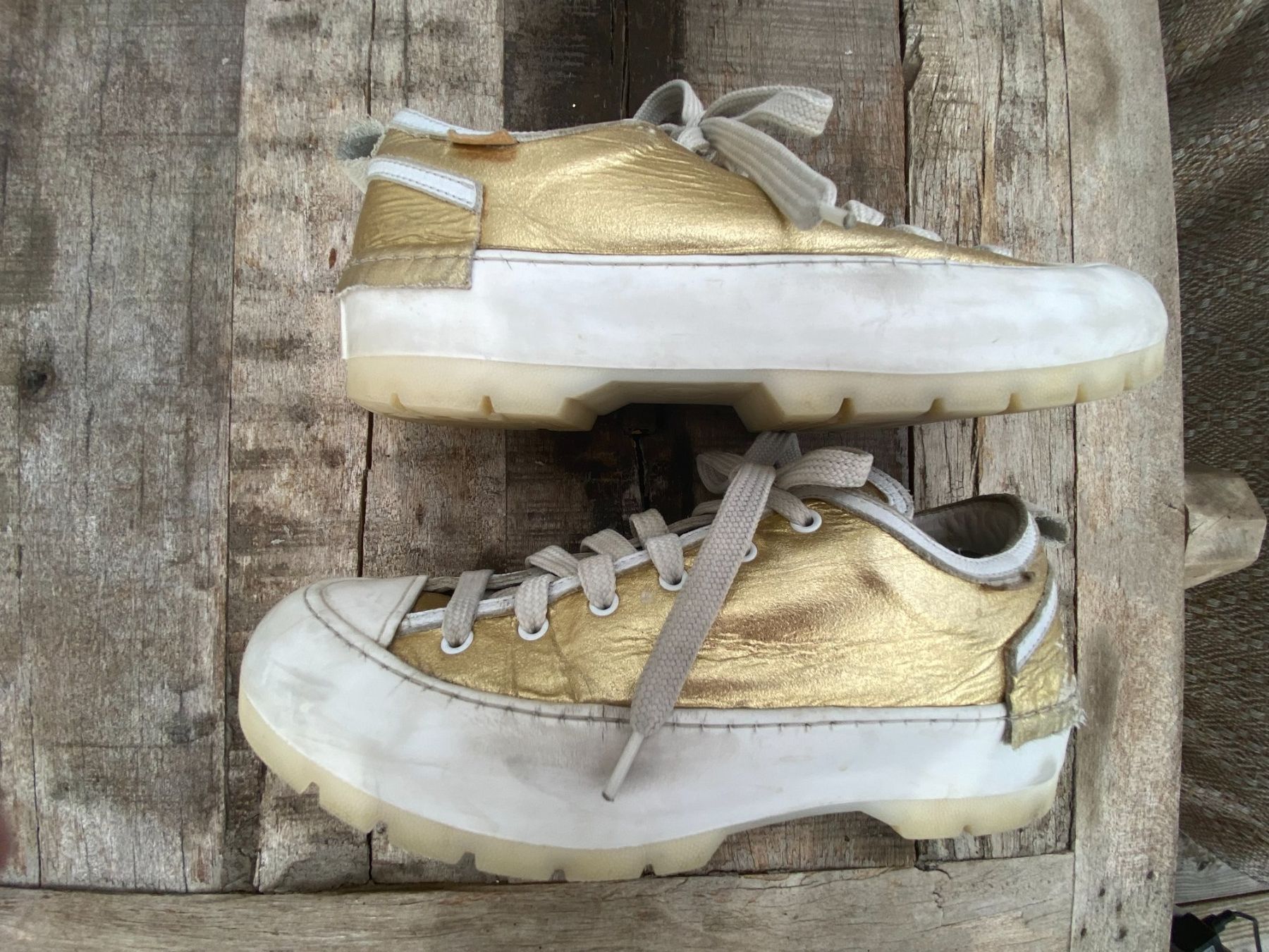 Scarpe da donna: Original Greyder Lab, Gold Sneaker,  Gr. 39 – Usato da Stetten SH venduto da jani-design 3