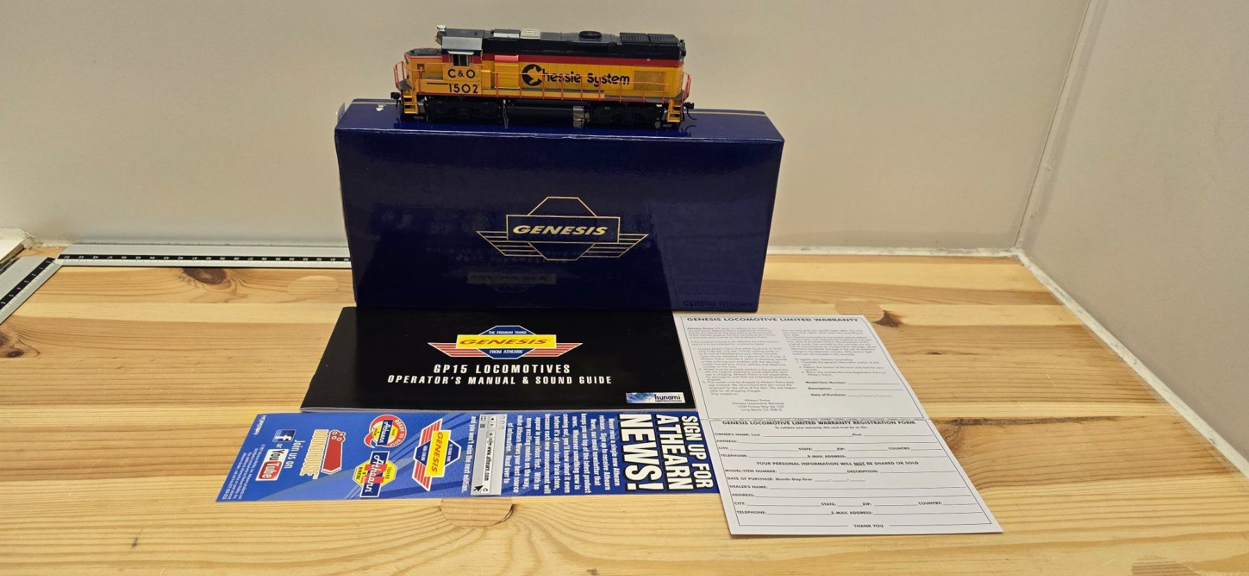 Modellini di ferrovie: Genesis G68032 Chessie System GP15T 1502 – Nuovo (secondo la descrizione) da Büsserach venduto da ModellbahnDepot 1