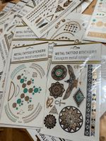 40 set d’autocollants tatouages métallisés à 0,80