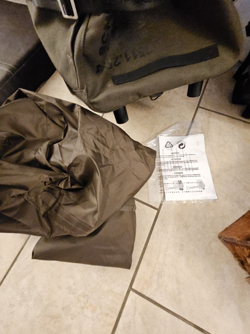 Koffer & Taschen: Schweizer Armee Trolley Rucksack Set - Top Zustand! – Gebraucht aus Mümliswil von Mizzi77 5