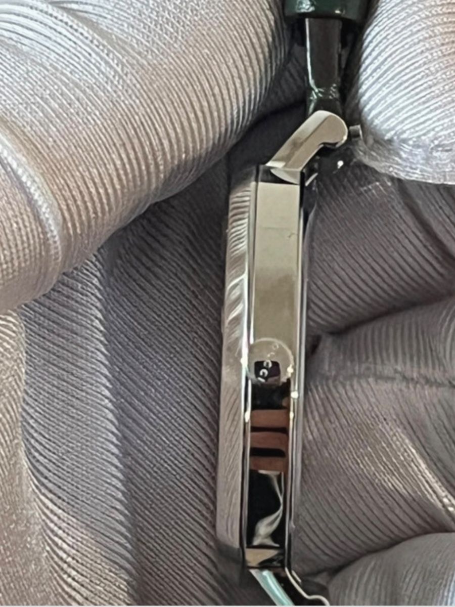 Gucci Orologi: Gucci Grip Watch – Nuovo e nell'imballaggio originale da Plan-Les-Ouates venduto da Loved_Panda_Clothing 4