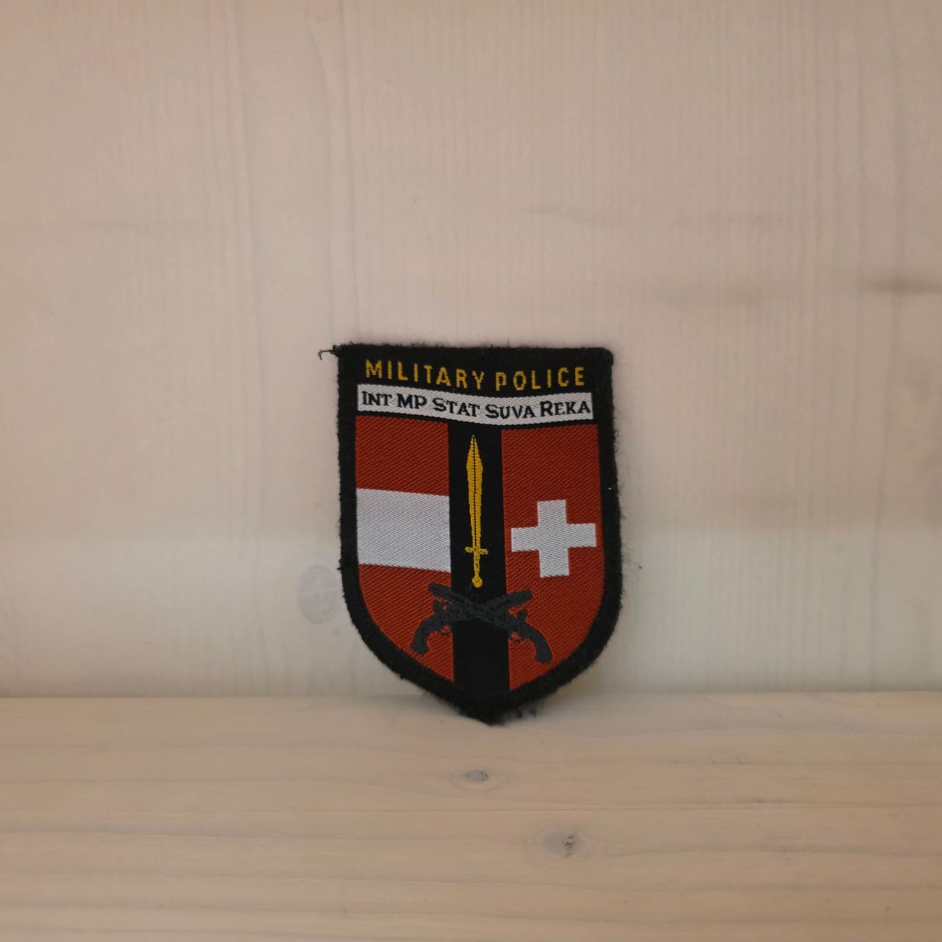 Schweizer Armee Toppe: Schweizer/Österreichischer Militärpolizei Patch – Usato da Sennhof (Winterthur) venduto da totti_francesco