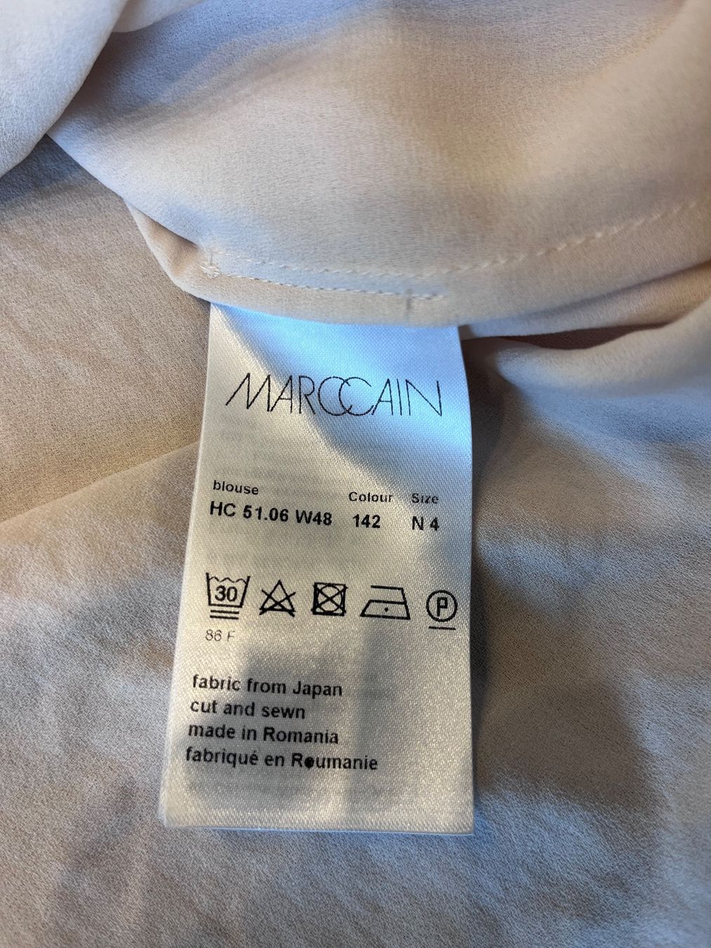 Marc Cain Camicette: Bluse Marc CAIN Grösse 4 – Nuovo (secondo la descrizione) da Roggwil BE venduto da KarotteV 4