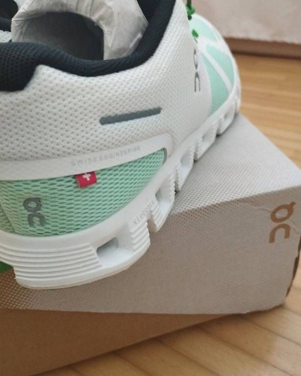 Damenschuhe: On Cloud 39 neu – Gebraucht aus Jona von pau_g7rc 2