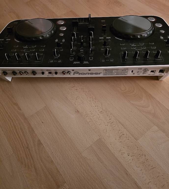 Console di mixaggio: Pioneer Ddj ergo – Usato da Bronschhofen venduto da doc.brow