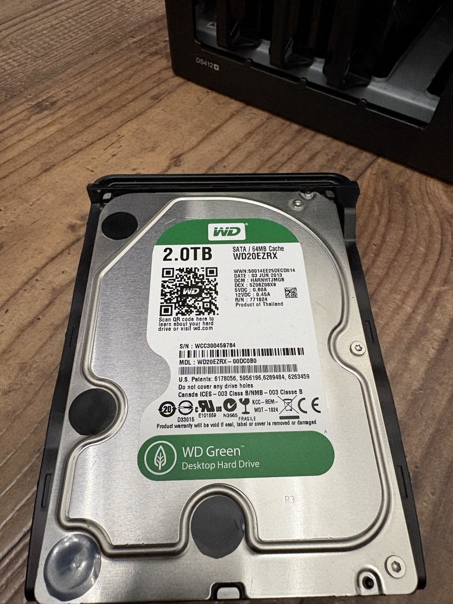 Synology Server: Synology DS412+ inkl. 4 x 2TB Disks – Usato da Eggersriet venduto da Ck761 2