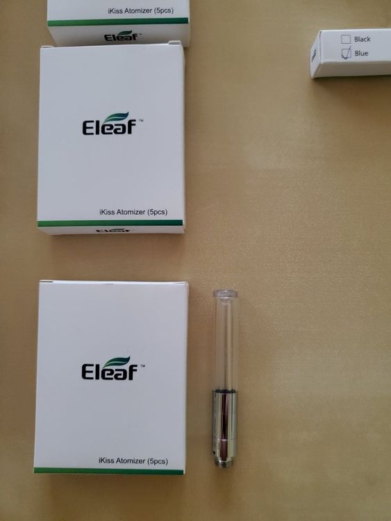 E-Zigaretten Eleaf iKiss mit Aufladebox & Zubehör