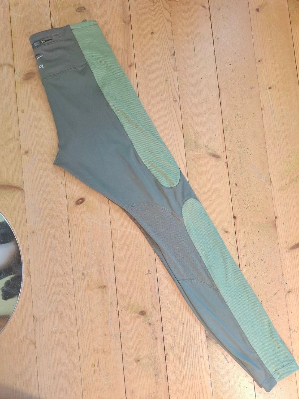 Nike Leggings: Nike Sporthose S – Usato da St. Gallen venduto da maryloewe