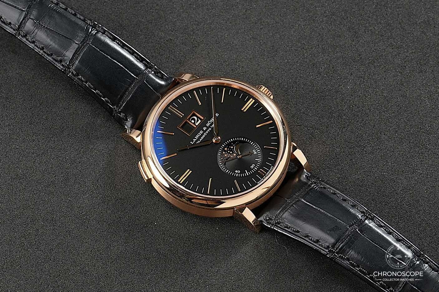 A. Lange & Söhne Orologi: A. Lange&amp;Söhne Saxonia Moonphase, ref. 384.031 – Nuovo e nell'imballaggio originale da Luzern venduto da ChronoScope6004 2