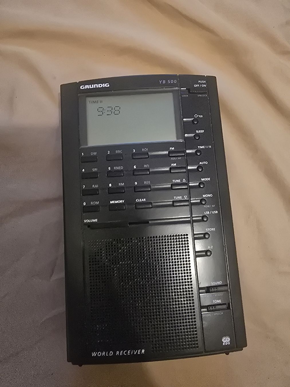 Grundig Radios: Radio Grundig YB500 – Gebraucht aus genève von elclasico