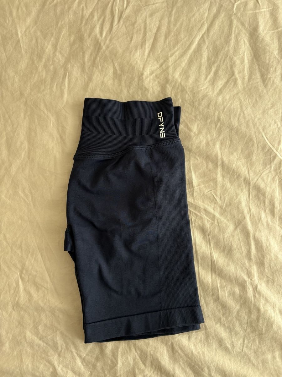 DFYNE Leggings: Dfyne impact short 6.5” – Neu (gemäss Beschreibung) aus St-Prex von Chiaralop
