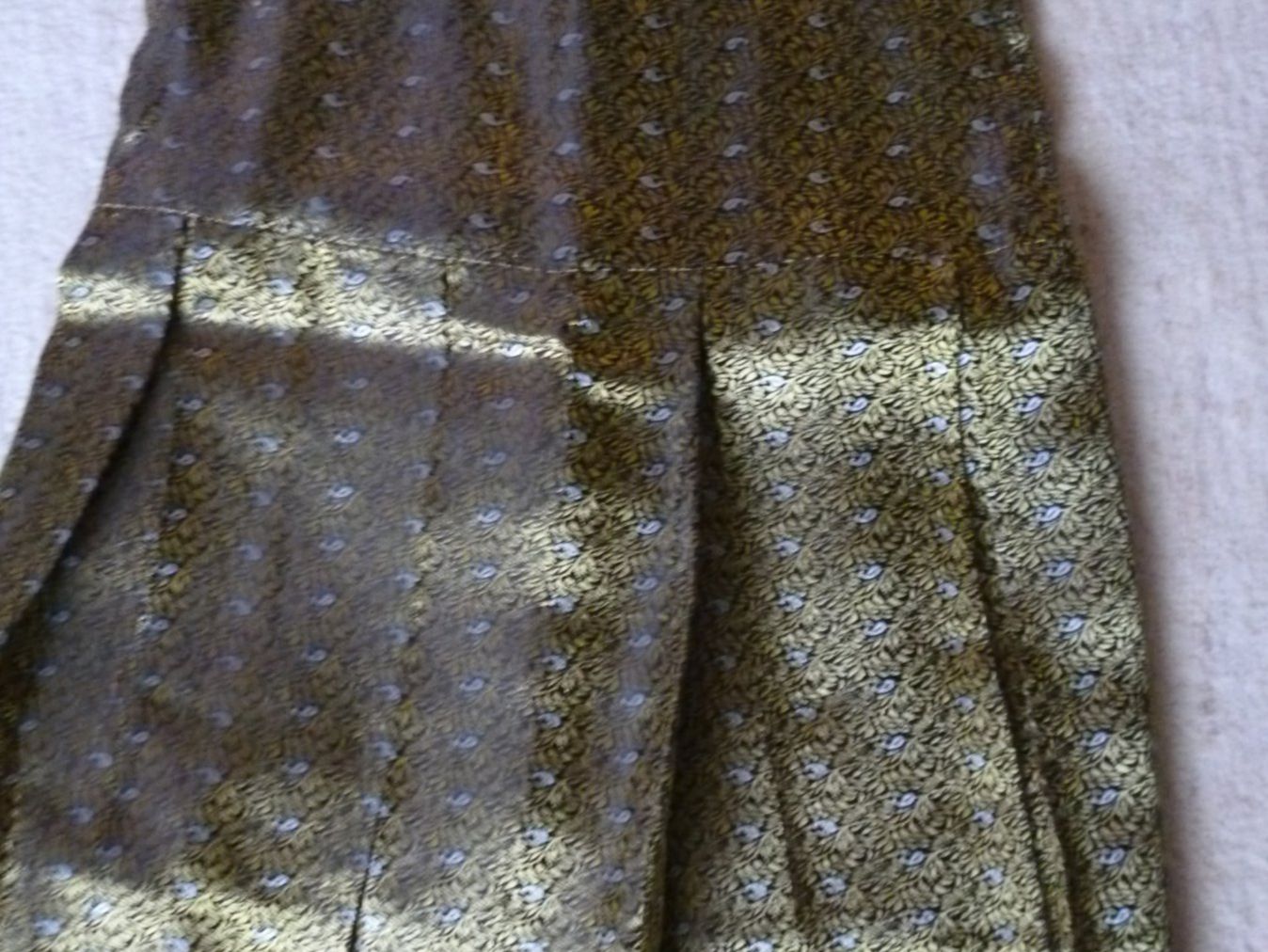Costumes: Damenkostüm, festlich, Grösse 36 – Neuf (Voir description) à Bern par bri_69pn 2