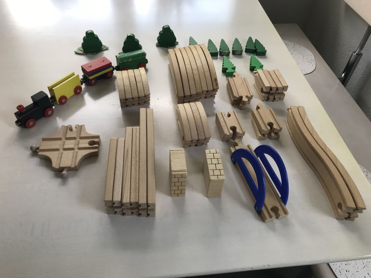 Brio Jouets: Holzeisenbahn – D'occasion à Buttisholz par Ka6018