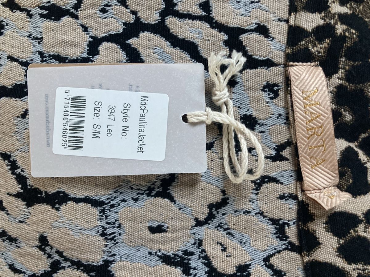 Jacken: Bomberjacke Leoprint, neu mit Etikett  – Neu (gemäss Beschreibung) aus Binningen von kku01 3