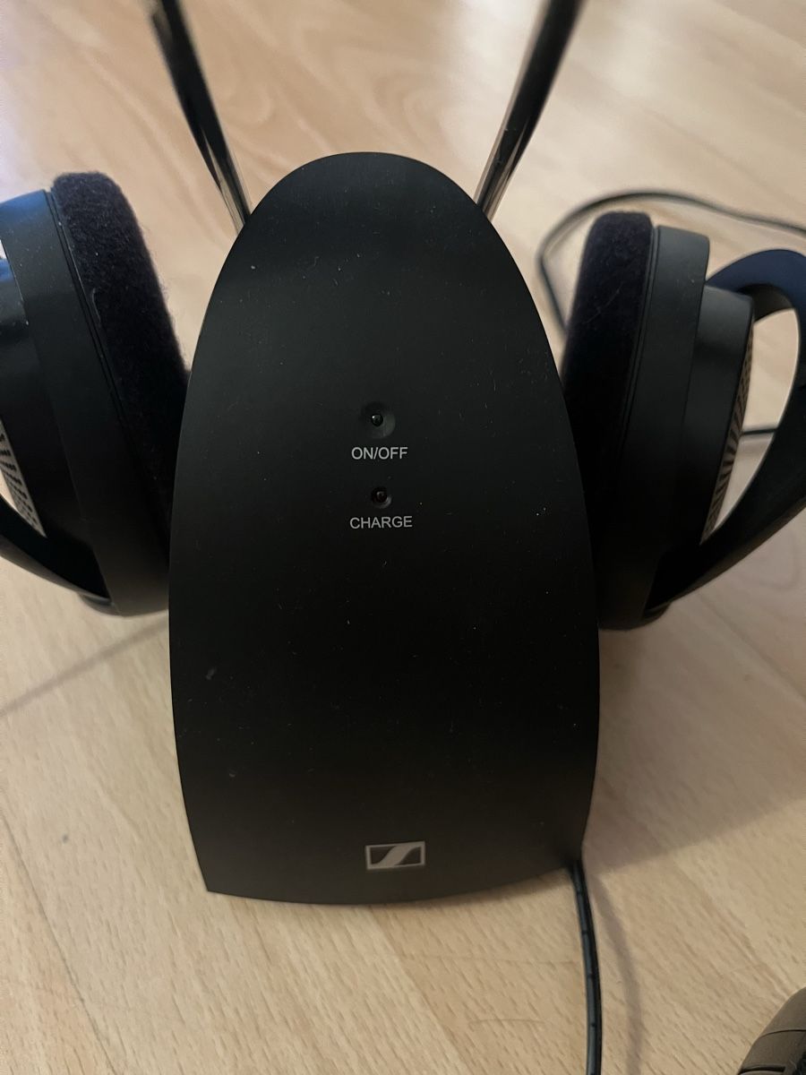 Sennheiser Cuffie: Sennheiser TV-Funkset – Usato da Zürich venduto da Deyaso 1
