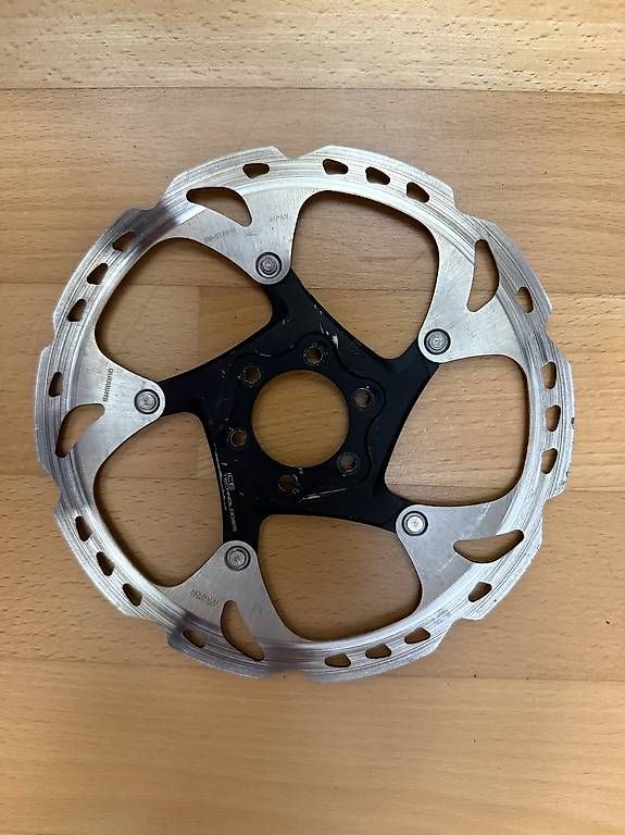 Shimano Pezzi di ricambio: Shimano XT ICE Tech Bremsscheibe 180mm SM-RT76 – Usato da Zürich venduto da p3t5 1