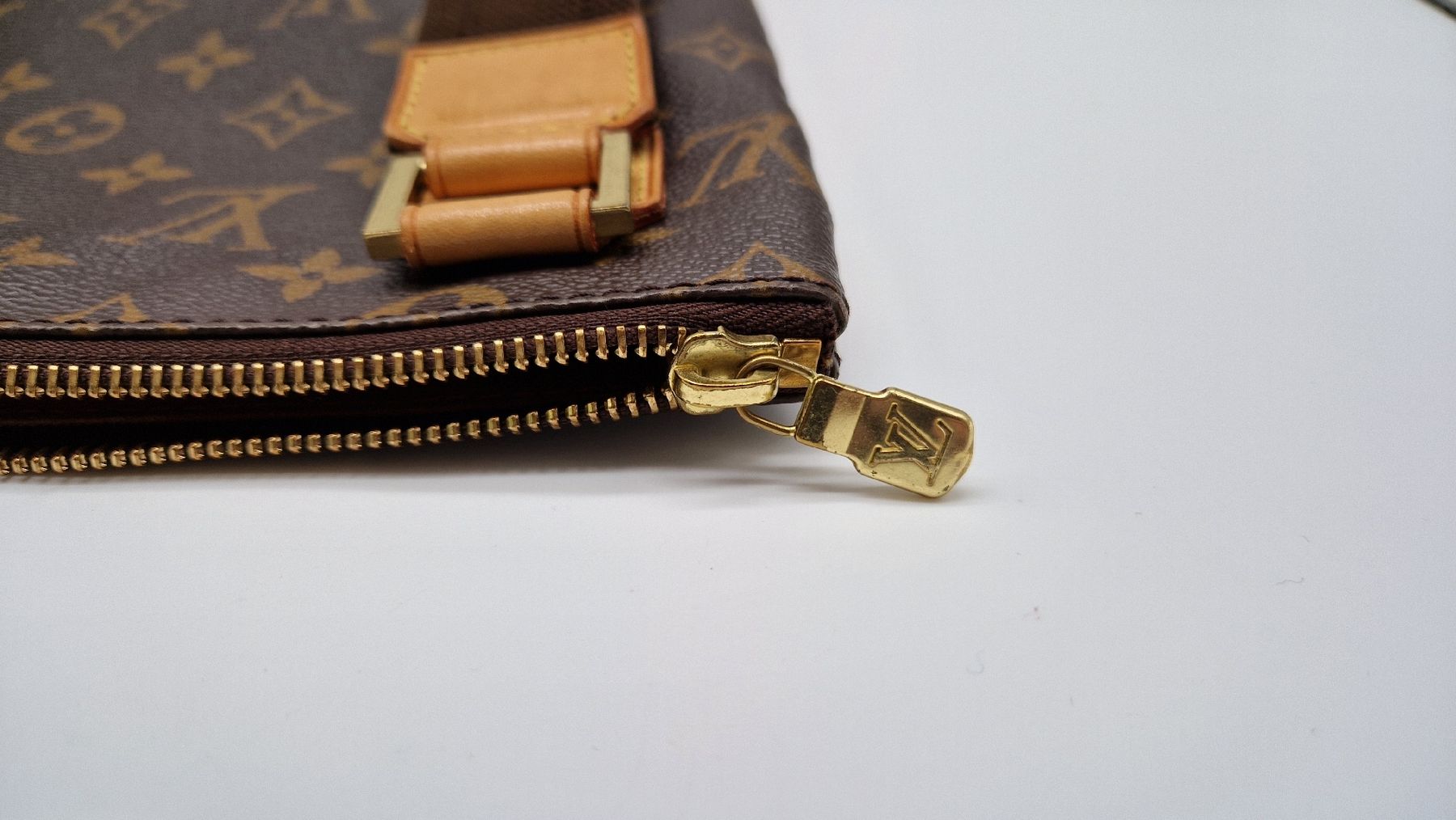 Louis Vuitton Borse: Autentica tracolla Louis Vuitton  – Usato da Corteglia venduto da ila_kz6b 6