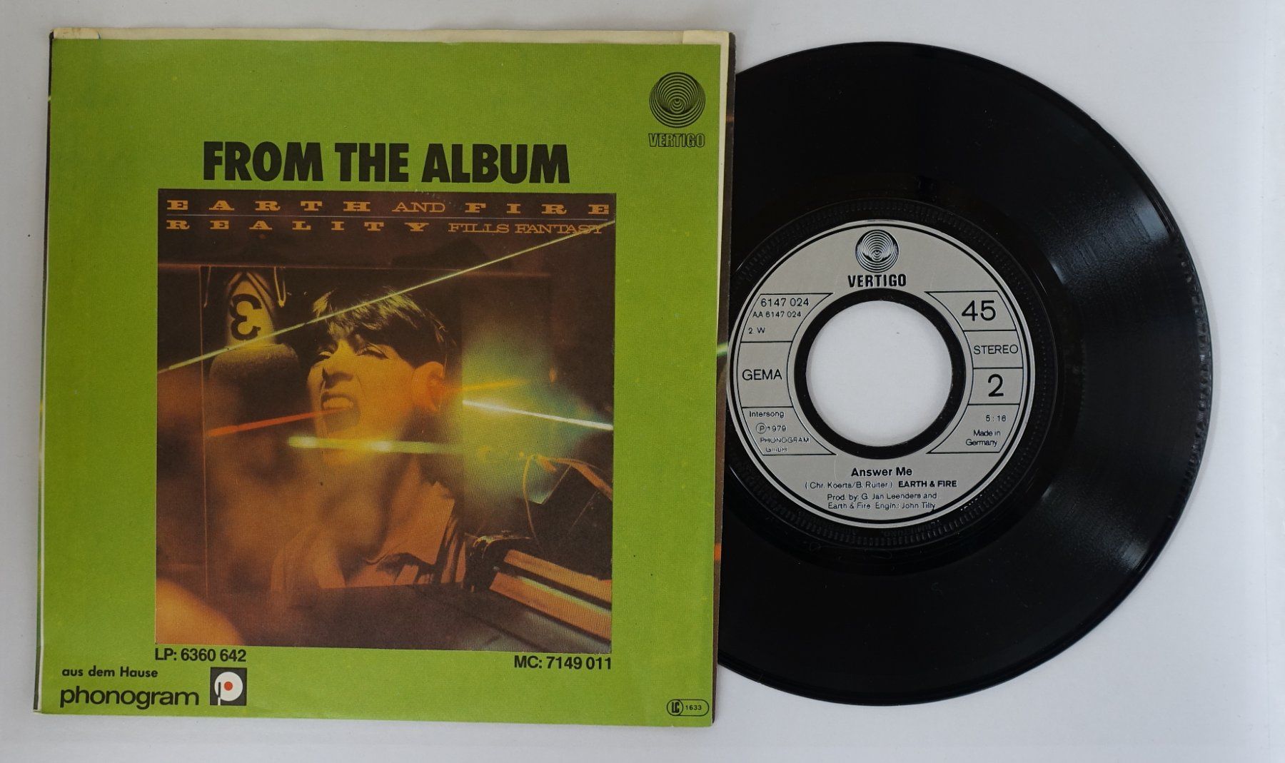 Dischi in vinile: Earth And Fire – Weekend – Usato da Sessa venduto da discoverymedia 1