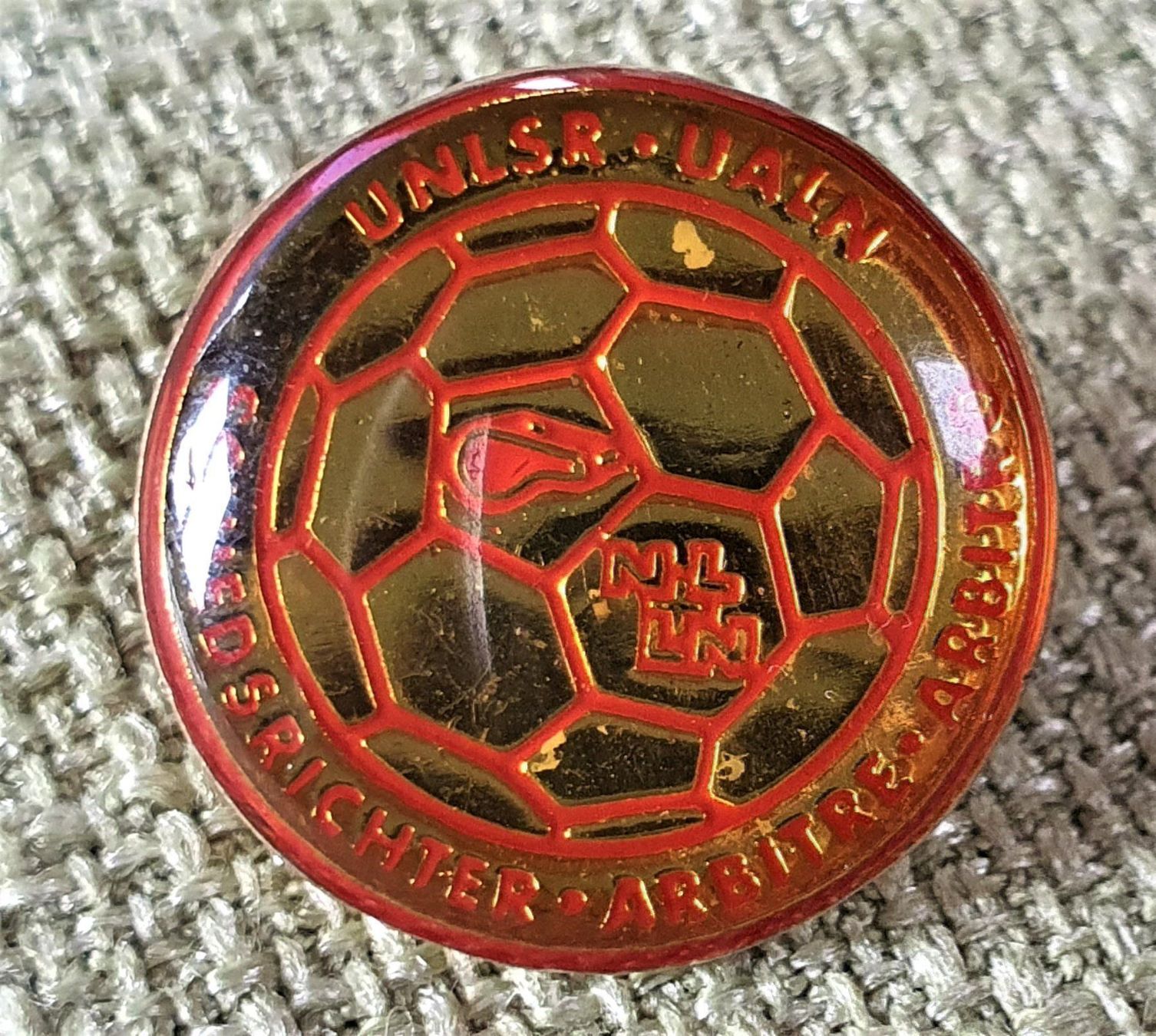 Plaketten & Abzeichen: B938 - Pin Schiedsrichter UNLSR - UALN – Gebraucht aus Reinach BL von Boston-Verkauf