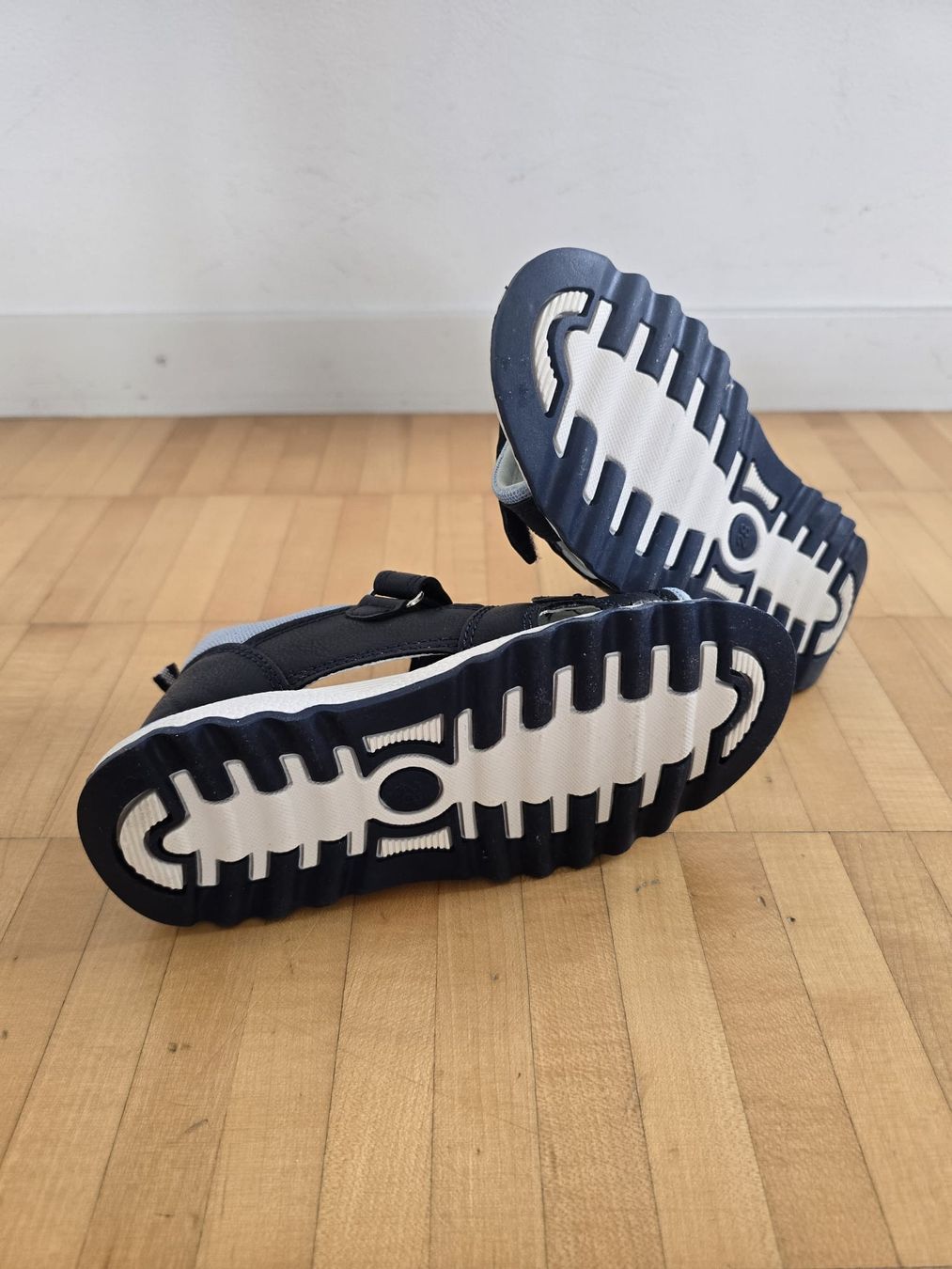 Scarpe per ragazzi: Sandalen Gr. 28, neu – Nuovo e nell'imballaggio originale da Oftringen venduto da Tunertune 3