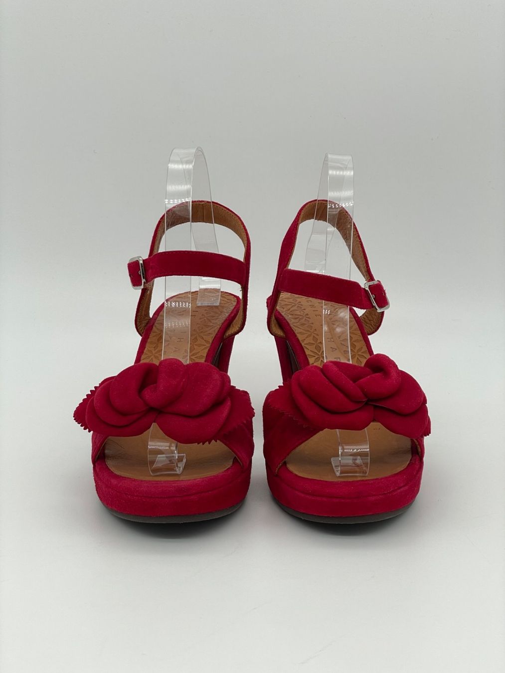 Chie Mihara Scarpe da donna: Chie Mihara Blossom Sandale mit Absatz EU 38.5 Rot – Nuovo (secondo la descrizione) da Zürich venduto da shoe_shop 4