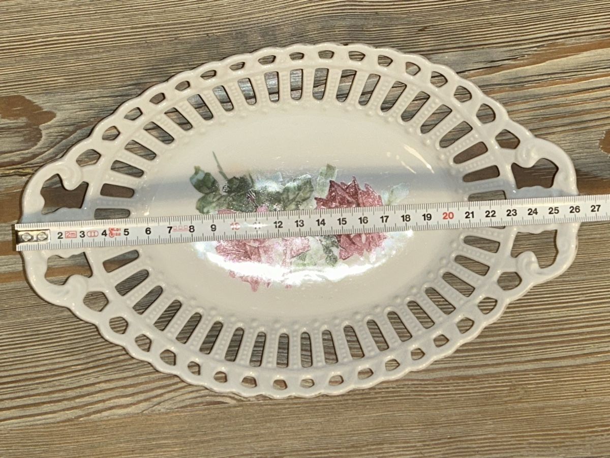 Schalen: Antike Schale mit Rosen als Motiv – Gebraucht aus Düdingen von Reconflo 3