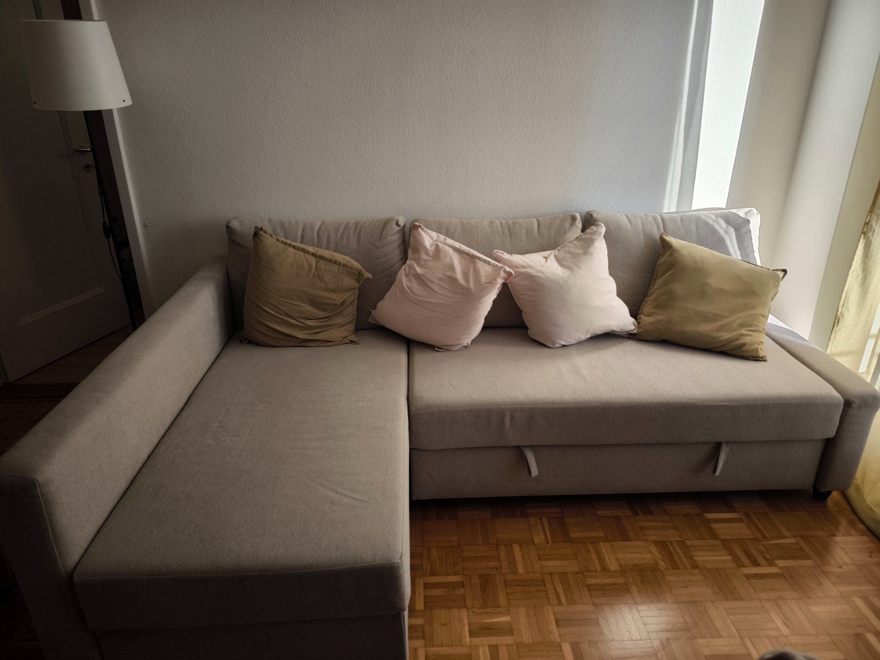 Ikea Sofas: Sofa + pillows – D'occasion à Zürich par aes_zh8v 1