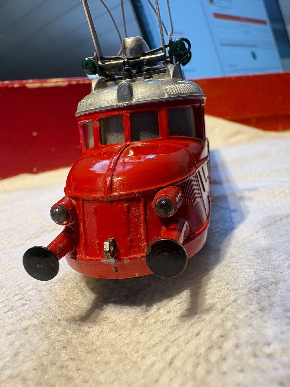 Hag Modelleisenbahnen: Hag 100 flèche rouge def – Defekt aus Corcelles Payerne von Pierre66 2