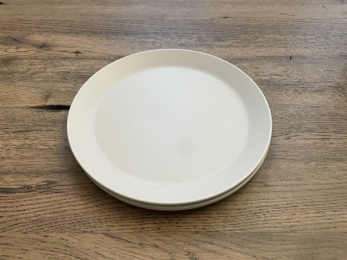 Assiettes: 4 Camping-Teller weiss Durchmesser 26cm  – D'occasion à Stans par san_nn9r