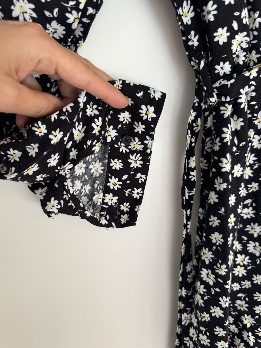 Vestiti: ✨Kleid mit langen Ärmeln Gr.38 – Usato da zürich venduto da Bailey17 6