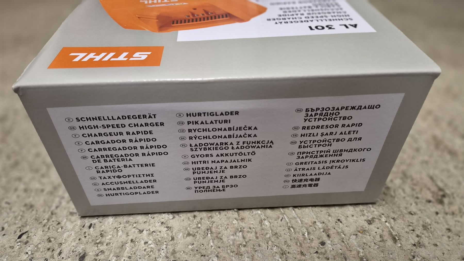 Stihl Caricatori & Batterie: STIHL AL 301 Akkuladegerät  – Nuovo e nell'imballaggio originale da Adliswil venduto da Hortulano 3