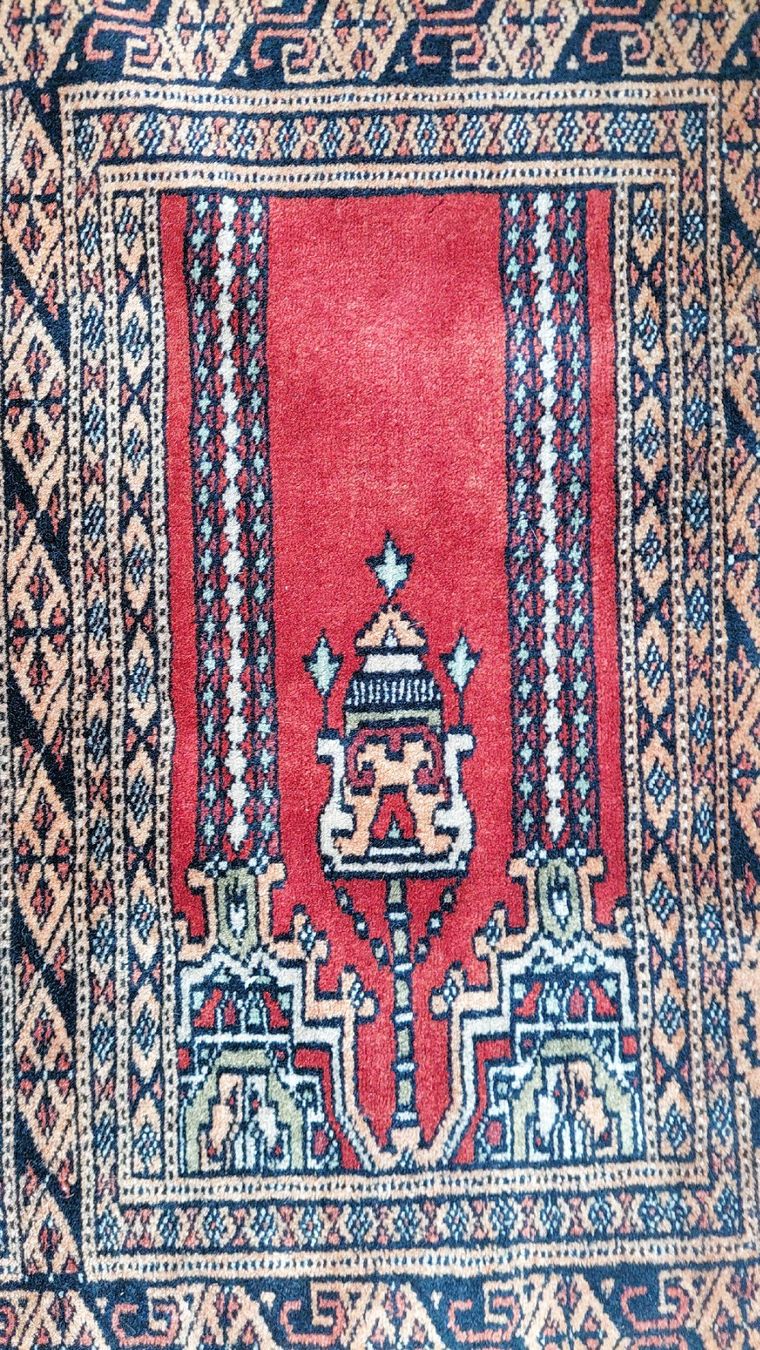 Teppiche: Gebetsteppich Pakistan mit Echtheits-Zertifikat – Gebraucht aus Aesch BL von Stpp 2