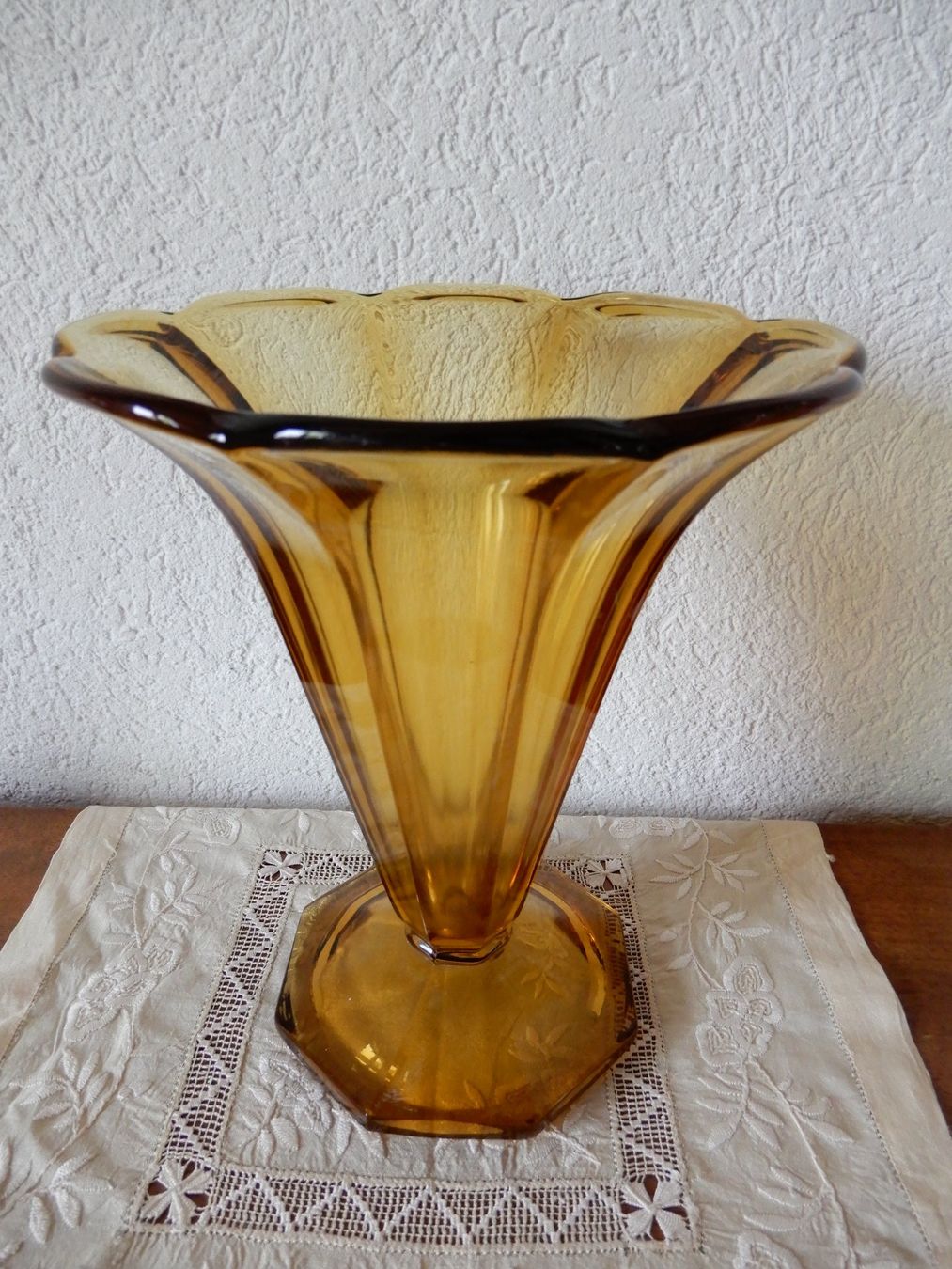 Vasi & Recipienti: Art Deco Glas Vase - Amber - Bernstein Farbe – Usato da Senèdes venduto da tintinette43 1