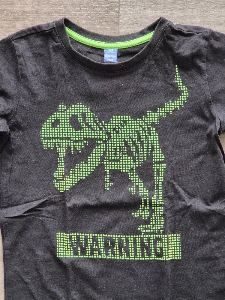 Camicie, T-shirt & Polo: Cooles Dino T-Shirt, Grösse 128 – Usato da Buttisholz venduto da sico20 1