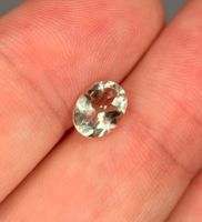 Ab 1 Fr. - 0.98 ct grüner Amethyst (natürlich)