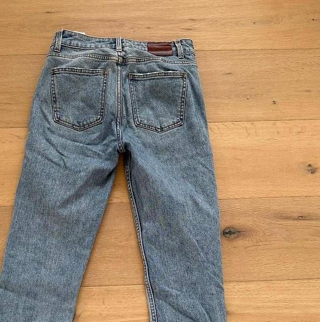 Jeans: ONLY Damen Blue Jeans – Usato da Müswangen venduto da ani_6gmf 1