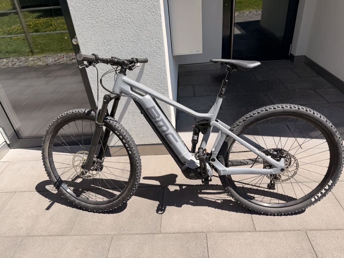 BMC Velos: BMC E-MTB Elektro Mountainbike  – Gebraucht aus Alpnach Dorf von MiKoMarkt