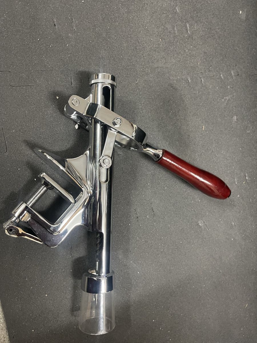 Apribottiglie & Tappi per chiusura: Korkenzieher Wandmontage Wandkorkenzieher Zapfenzieher – Usato da Altendorf venduto da Giovanni77 1
