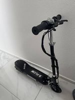 E-Scooter FLOW Schwarz (CD02)  Fast neu (Ohne Ladegerät)