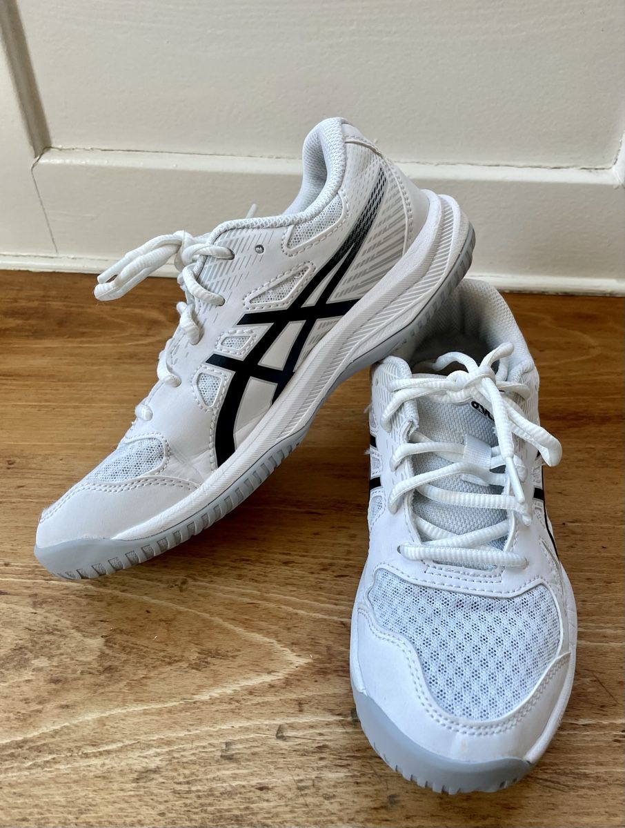 Asics Scarpe da uomo: Hallenschuhe Asics, Grösse 36 – Usato da Bern venduto da abbl10