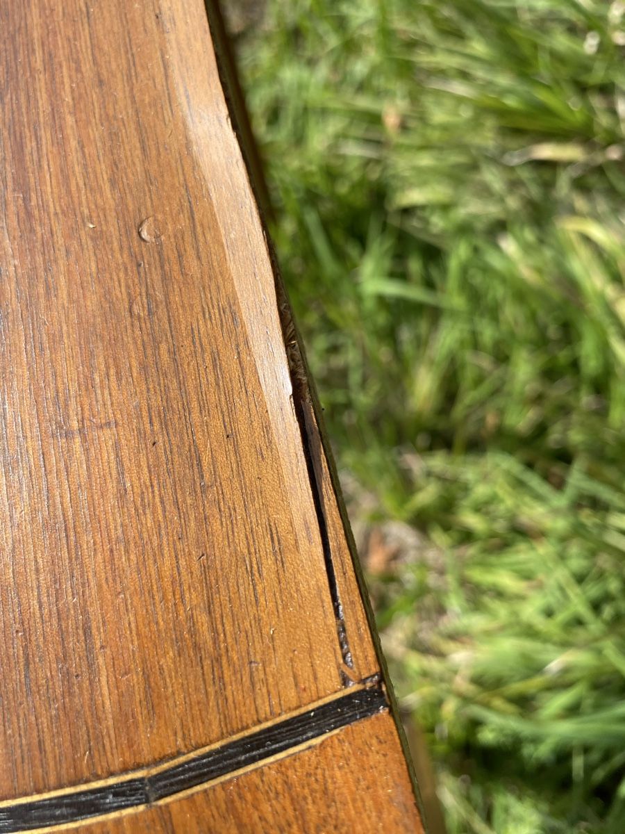Tische: Tisch klein, halbrund – Defekt aus Glattbrugg von Pischte.Brockenhaus 3