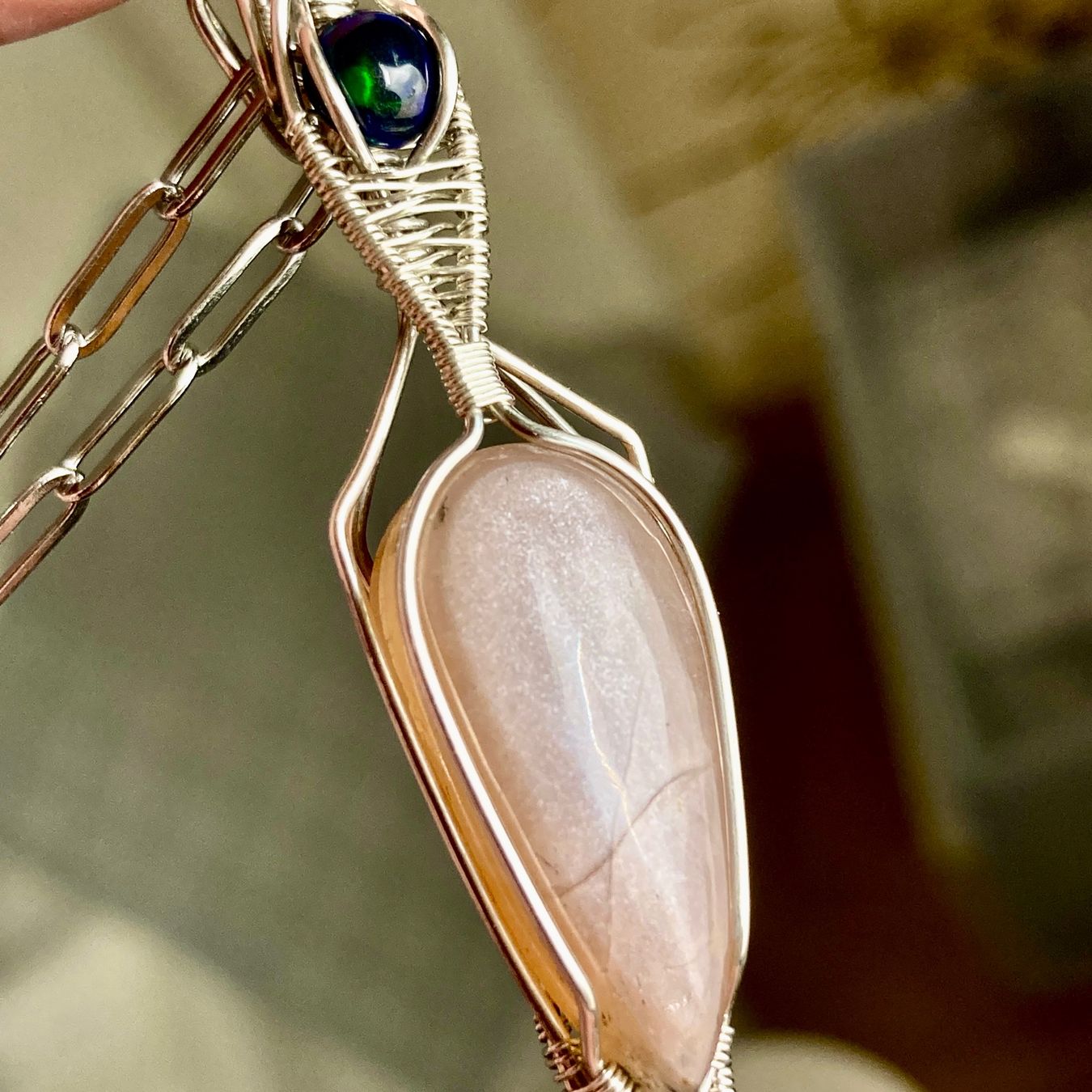 Catenine: Silberanhänger mit Pfirsich-Mondstein und Opal – Nuovo (secondo la descrizione) da Solothurn venduto da Kiki_Di 5