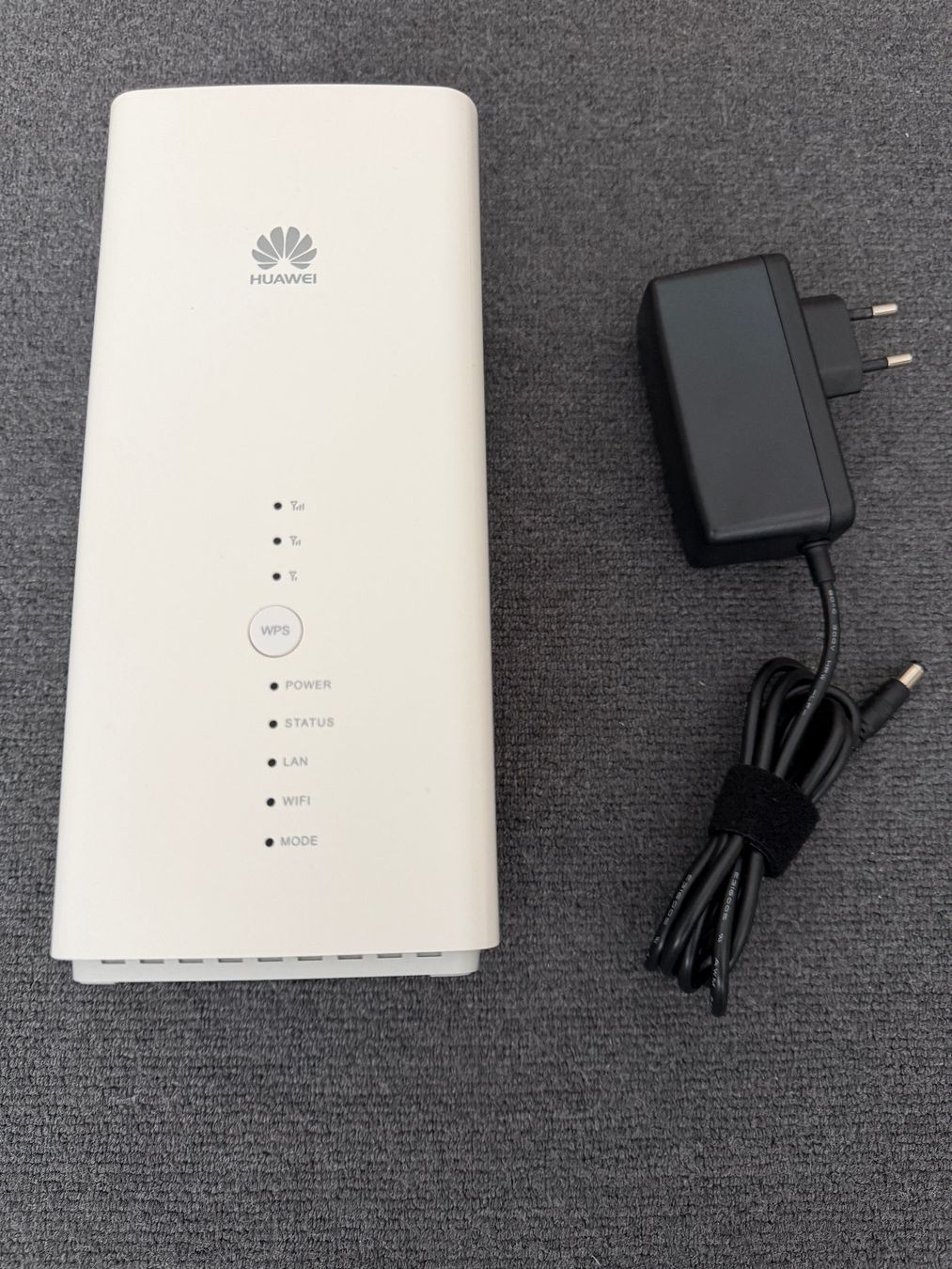 Huawei Modem & Router: Huawei B618 – Usato da Möriken AG venduto da jackAG