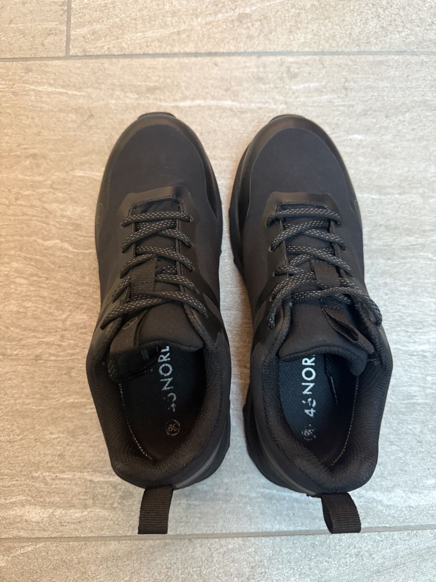 46 Nord Scarpe da donna: Trekkingschuhe Damen Grösse 39 ( Softshell, 46Nord) – Usato da Baden venduto da dom_7mxp 7