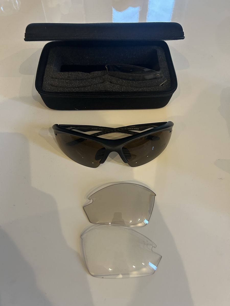 Shimano Occhiali & Lenti: Shimano Fahrradbrille – Usato da Merenschwand venduto da ___niggi___