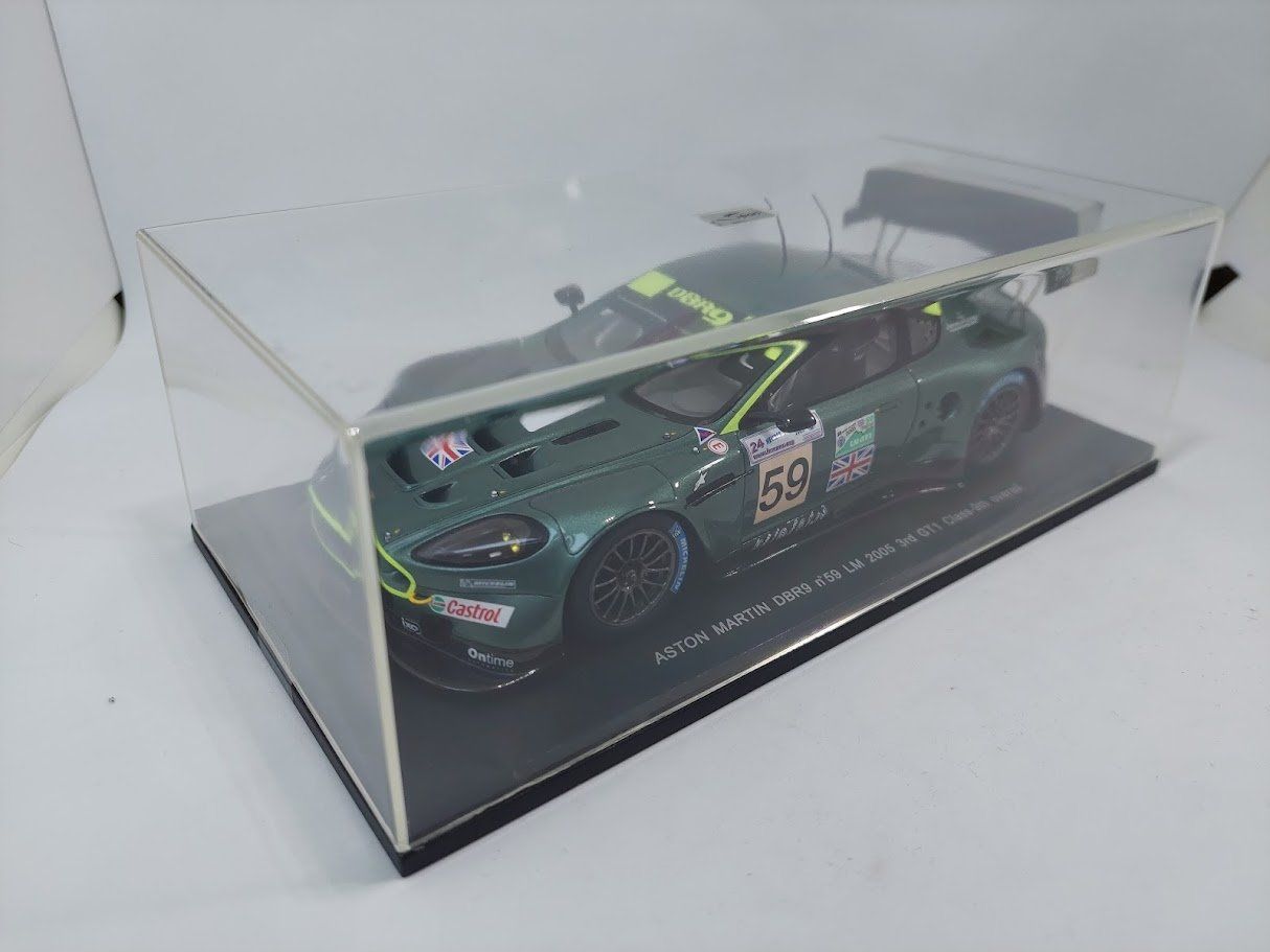 Spark Modellini d'auto: 1:24 Aston Martin DBR9 Spark – Usato da Cugnasco venduto da AndyAlfa